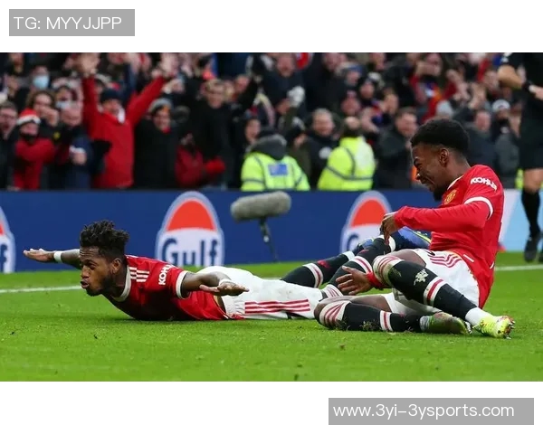 克莱上半场火力全开下半场哑火表现起伏不定贡献5篮板1助攻1抢断